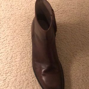Men BR boots in good condition